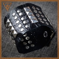 Leather bracelet (HH-DP-36)