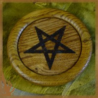 Wooden cup coaster "Pentagram" (HH-DP-43)